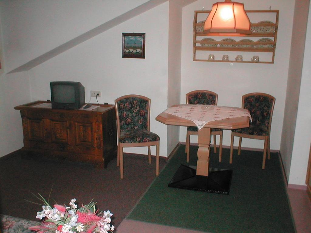 Landhaus Griesser Kaprun Kamer foto